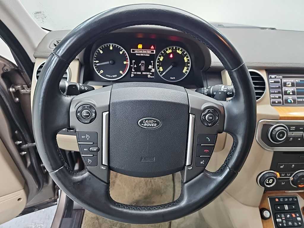Land Rover Discovery — photo 09