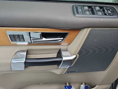 Land Rover Discovery — photo 17