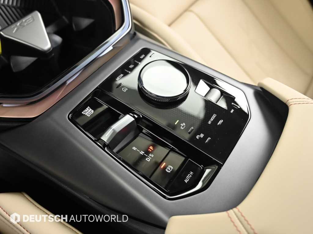 BMW X3 — photo 09