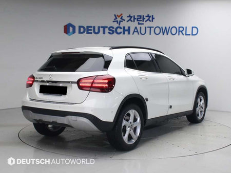 Mercedes-Benz GLA-Class — photo 03