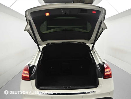 Mercedes-Benz GLA-Class — photo 19