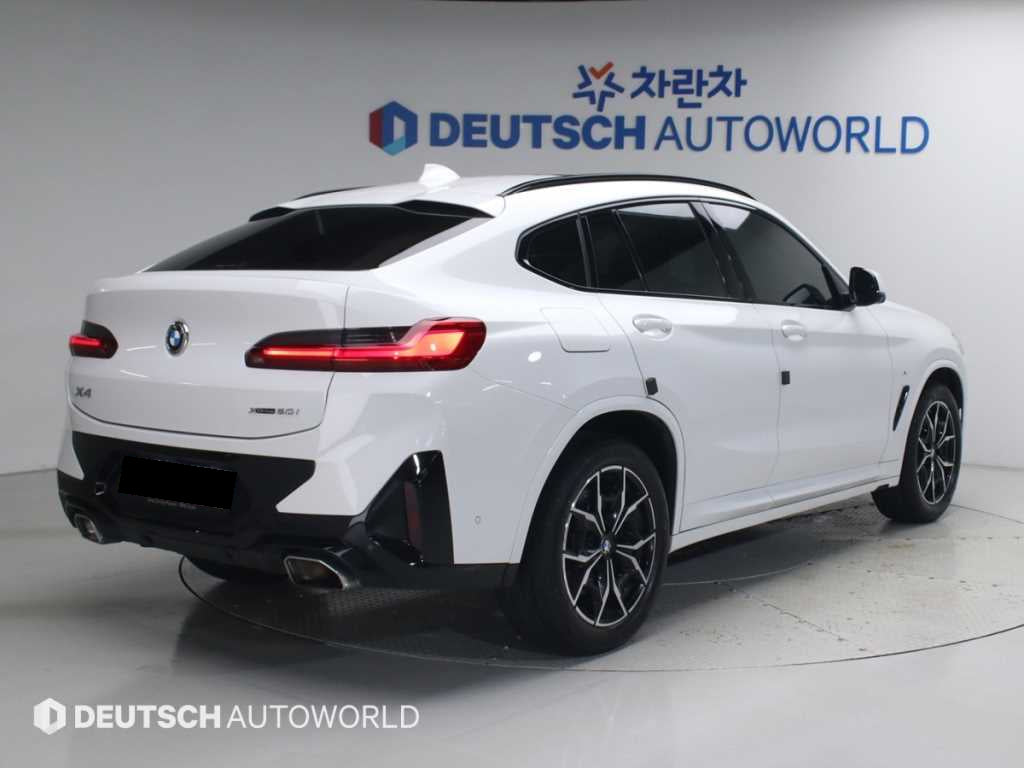 BMW X4 — photo 02