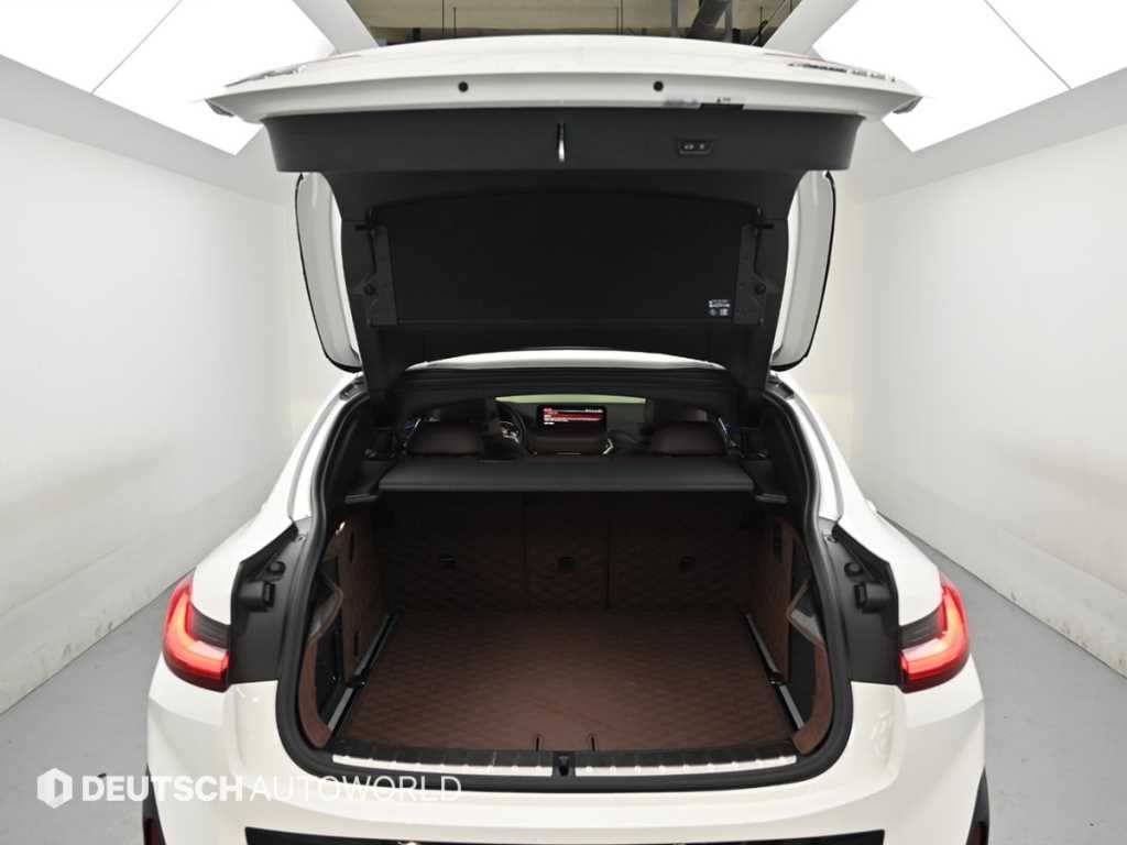 BMW X4 — photo 19