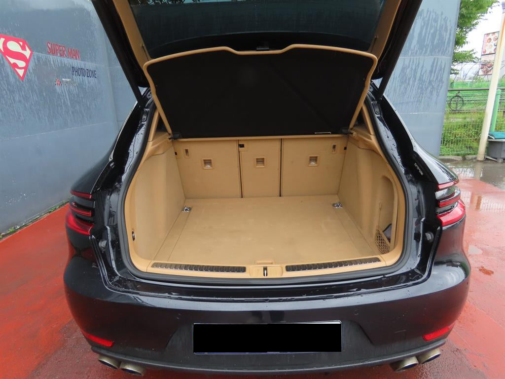 Porsche Macan — photo 05