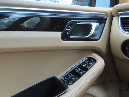 Porsche Macan — photo 13