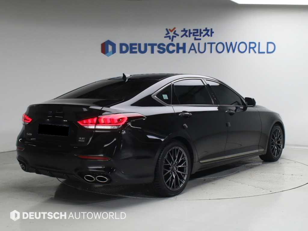 Genesis G80 — photo 02