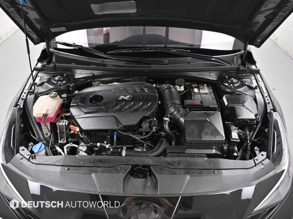 Hyundai Avante — photo 06
