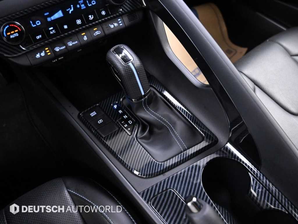 Hyundai Avante — photo 09