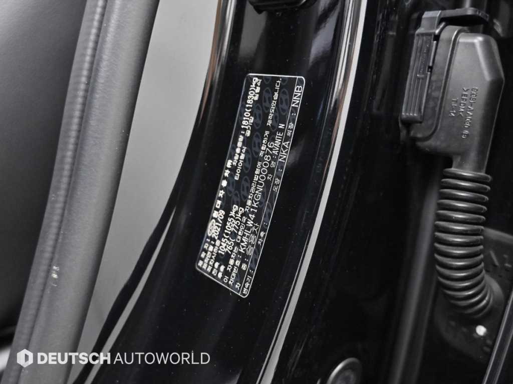 Hyundai Avante — photo 20