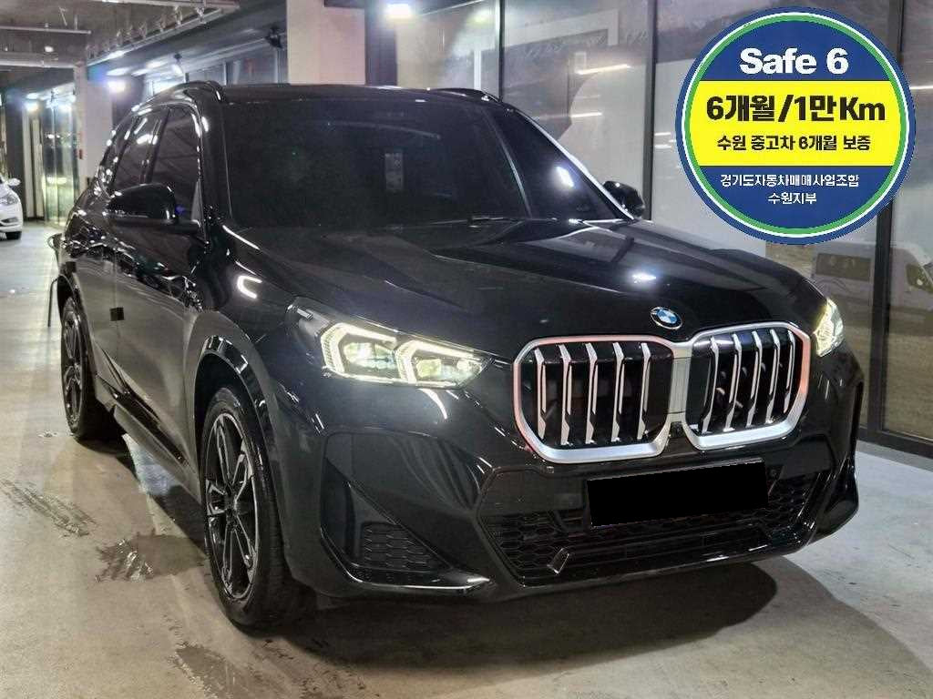 BMW X1 — photo 01