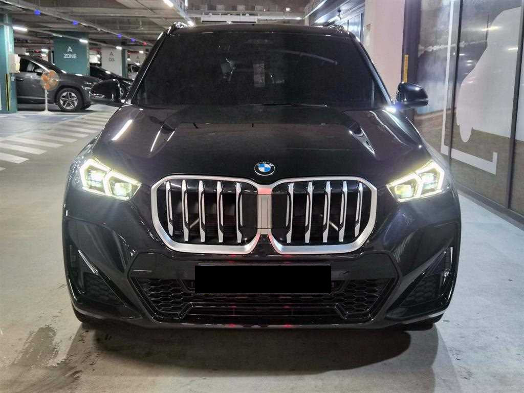 BMW X1 — photo 02