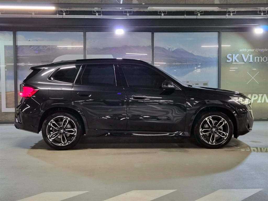 BMW X1 — photo 03