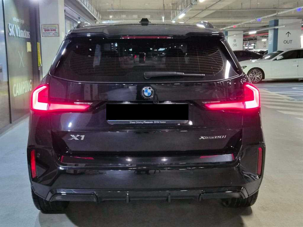 BMW X1 — photo 05