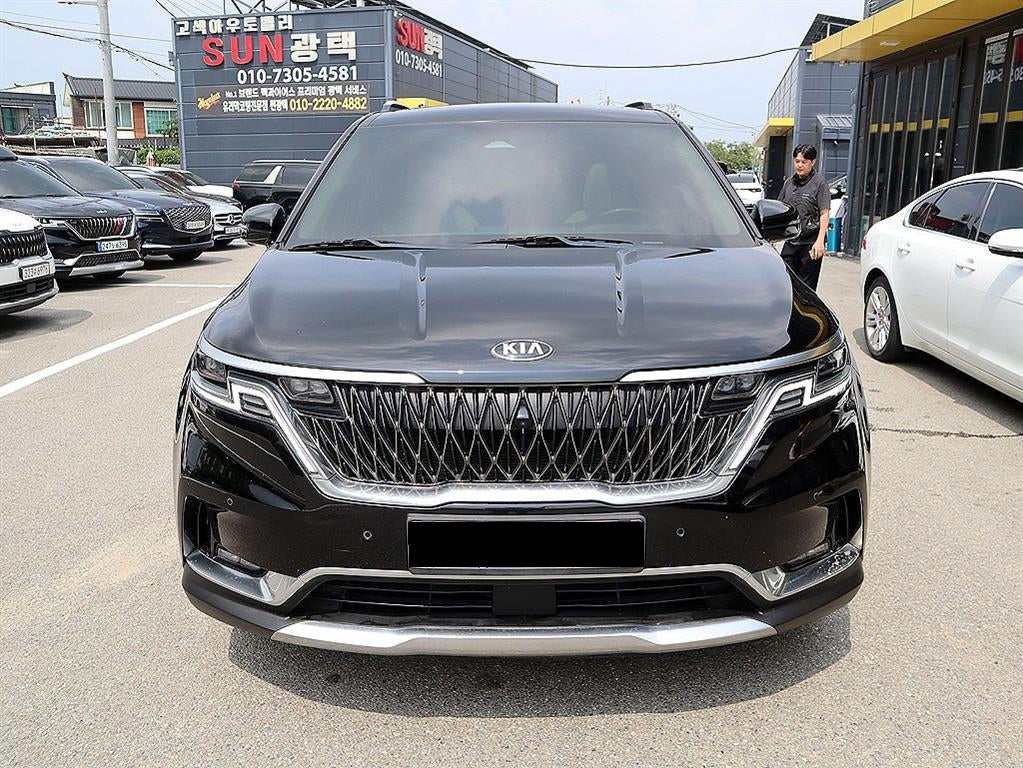 Kia Carnival — photo 01