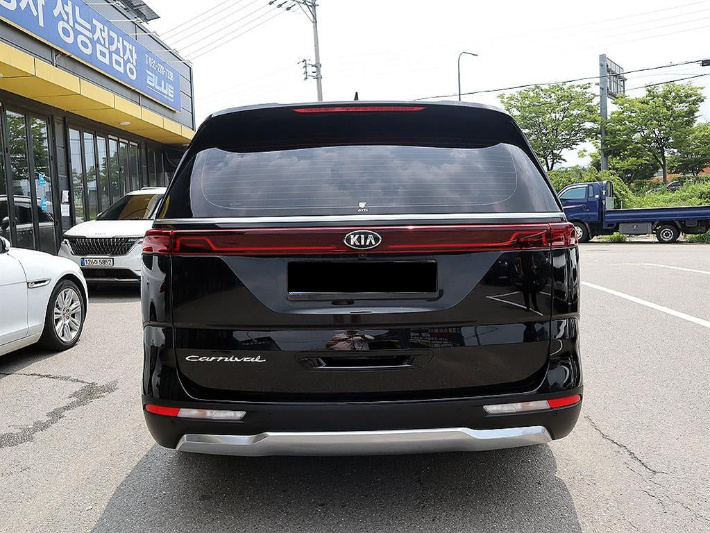 Kia Carnival — photo 03