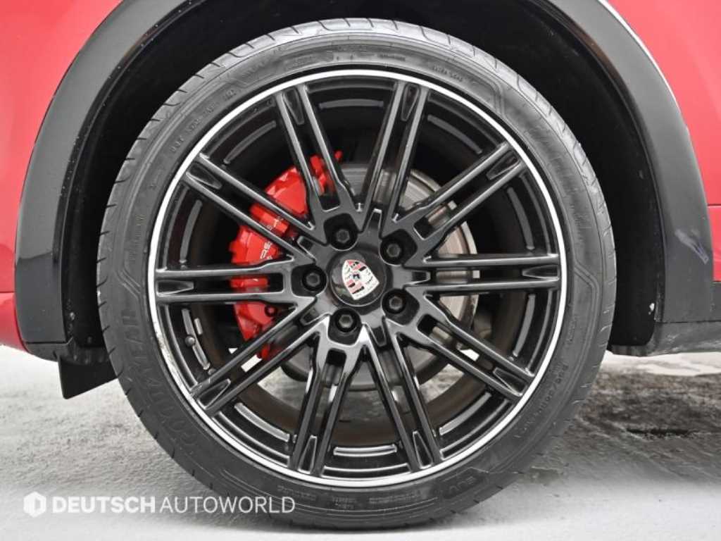 Porsche Cayenne — photo 05