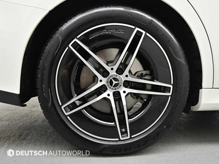Mercedes-Benz E-Class — photo 05