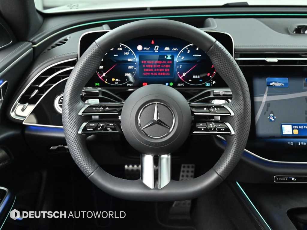 Mercedes-Benz E-Class — photo 13