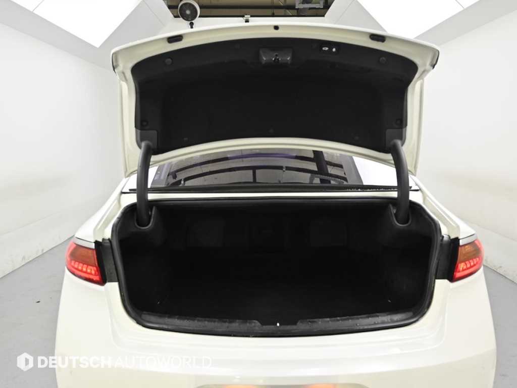 Kia K7 — photo 05