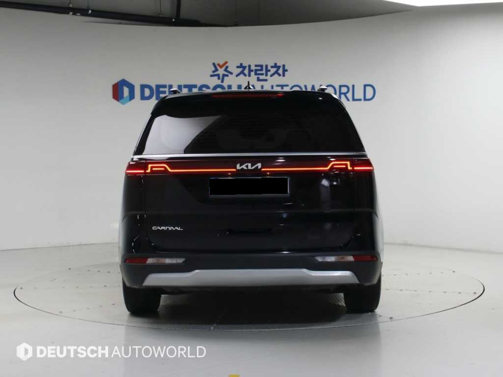 Kia Carnival — photo 04
