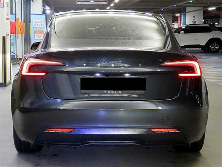 Tesla Model 3 — photo 05