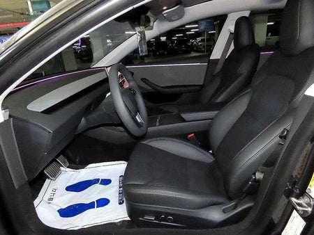 Tesla Model 3 — photo 06