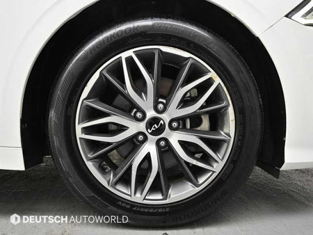 Kia K5 — photo 05