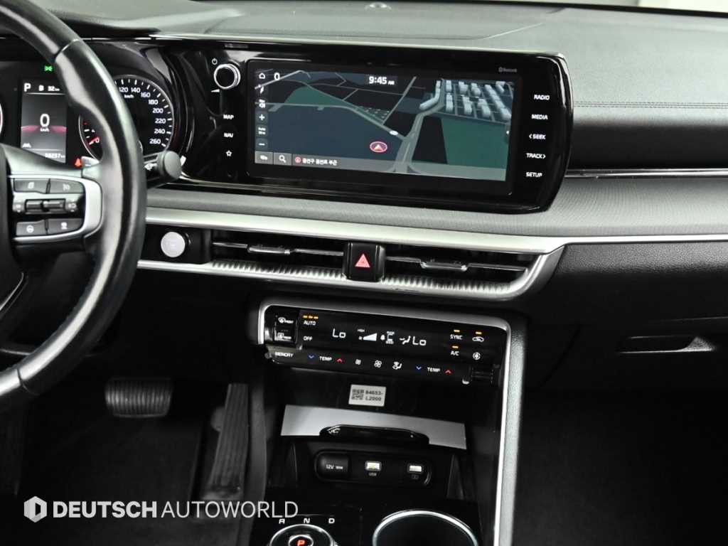 Kia K5 — photo 14