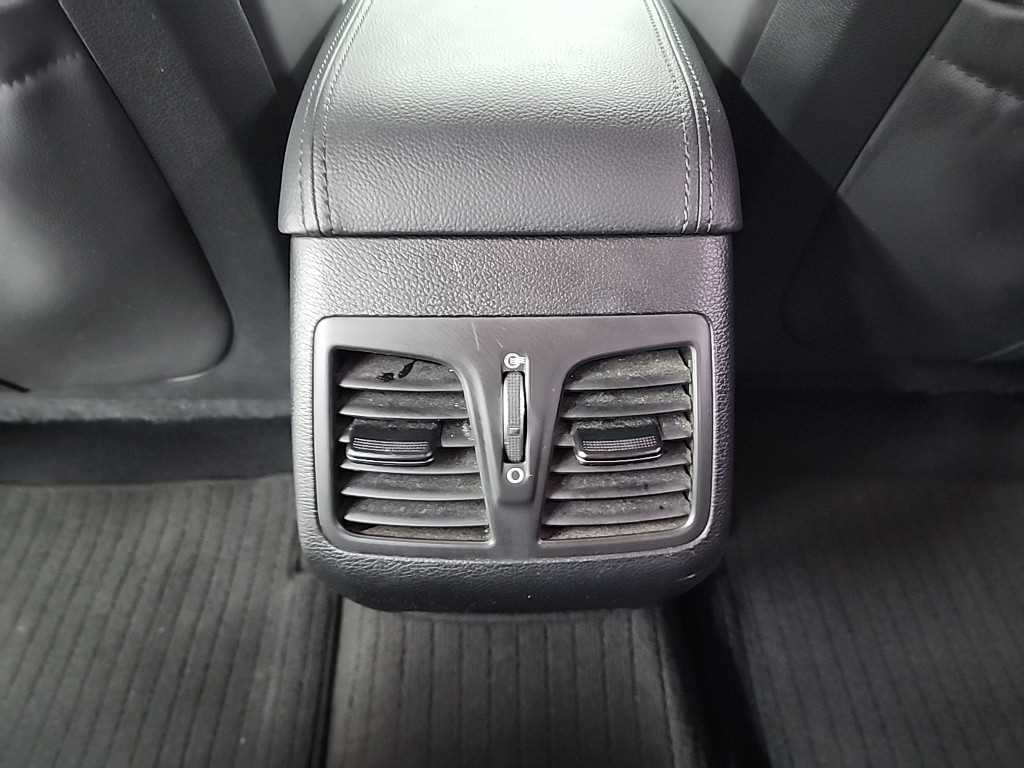 Hyundai Sonata — photo 13