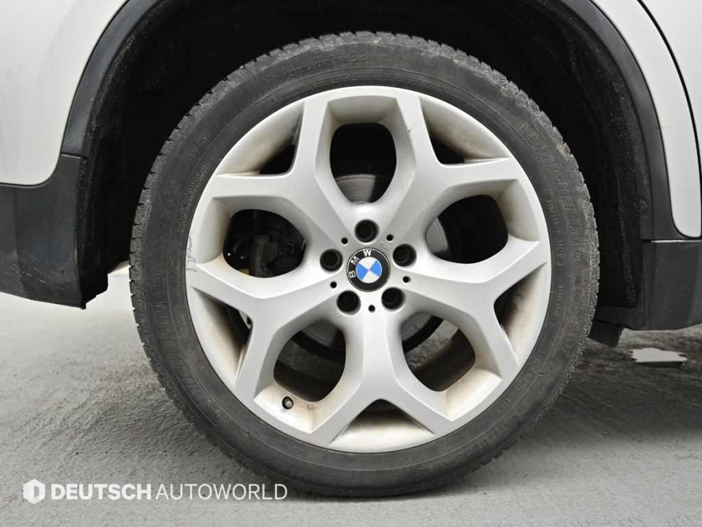 BMW X6 — photo 05