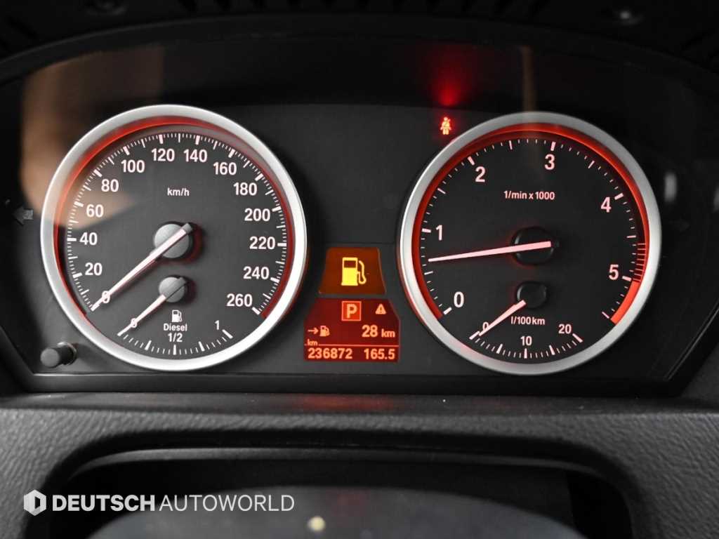 BMW X6 — photo 08