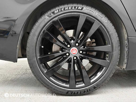 Jaguar XJ — photo 05
