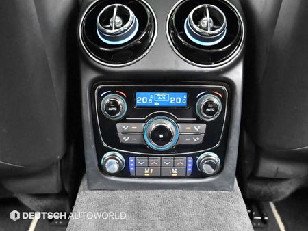 Jaguar XJ — photo 16