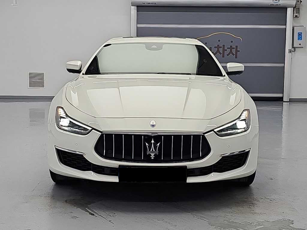 Maserati Ghibli — photo 02