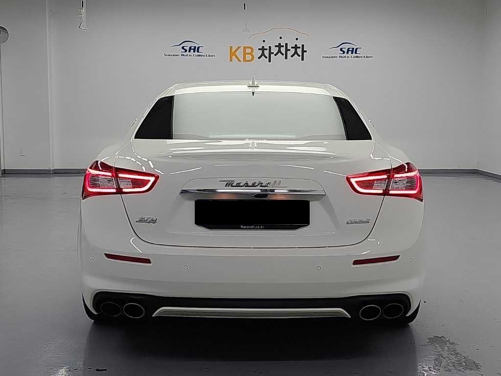 Maserati Ghibli — photo 03