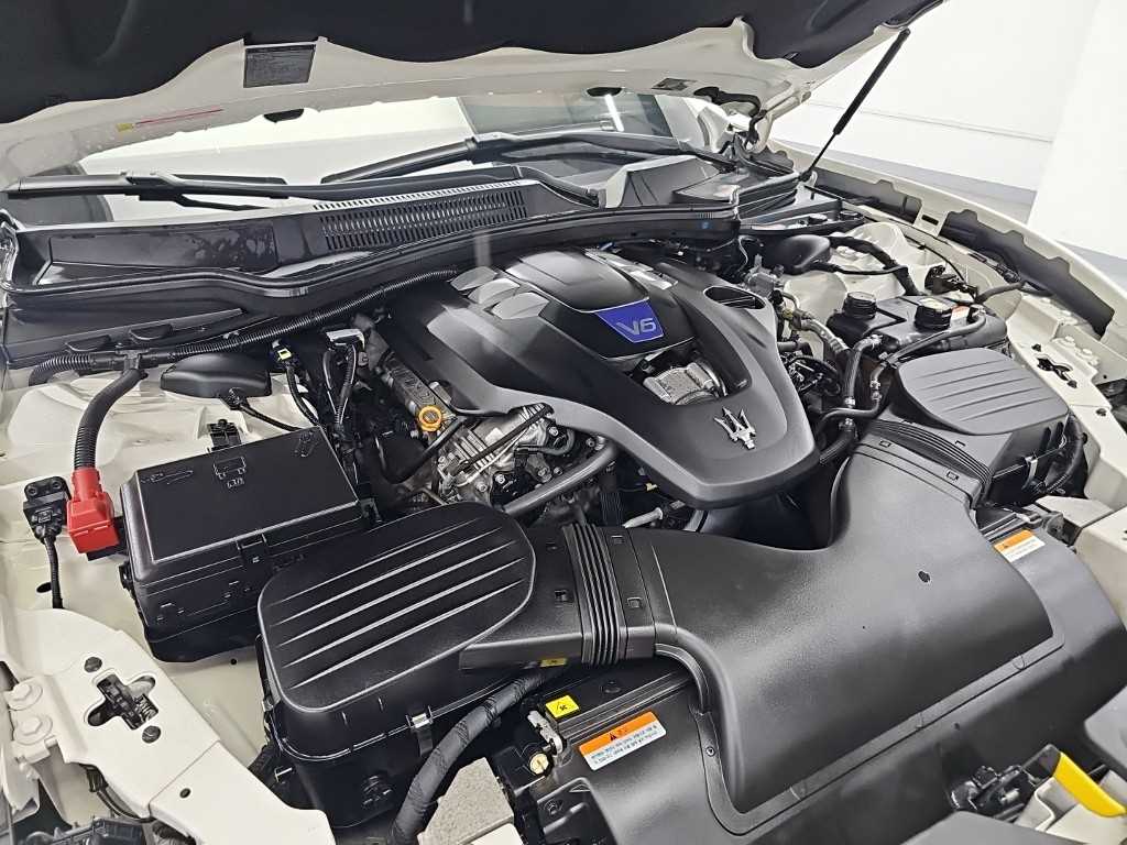 Maserati Ghibli — photo 05
