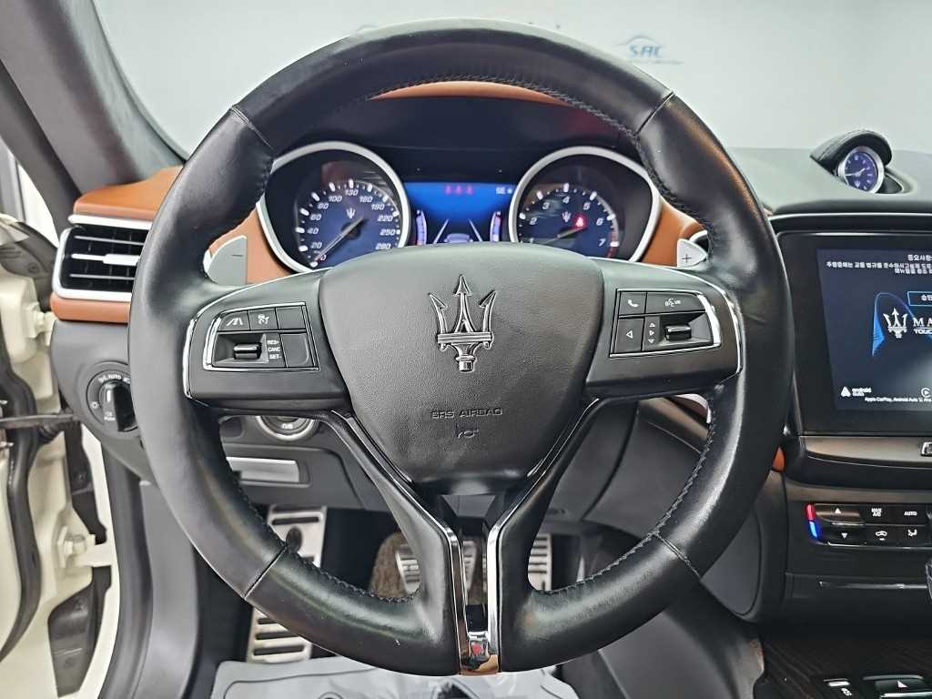 Maserati Ghibli — photo 09