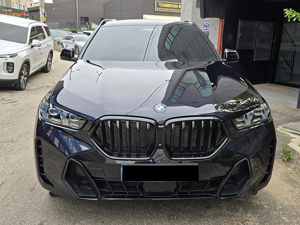 BMW X6 — photo 01