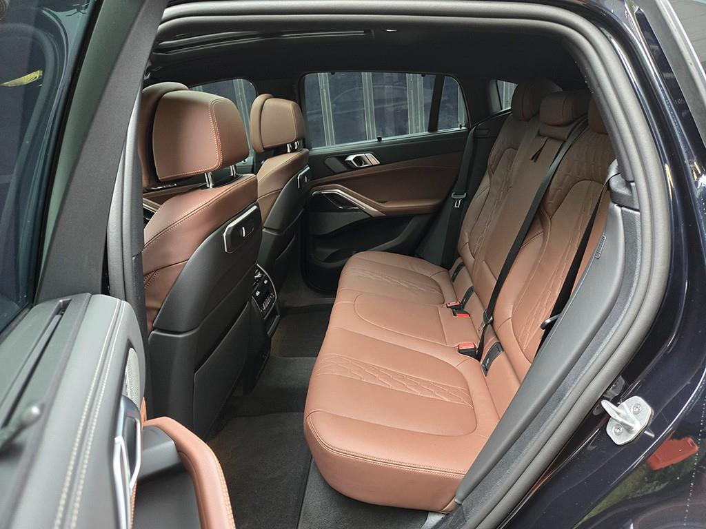 BMW X6 — photo 06
