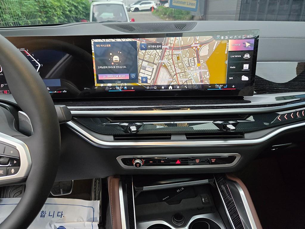 BMW X6 — photo 10