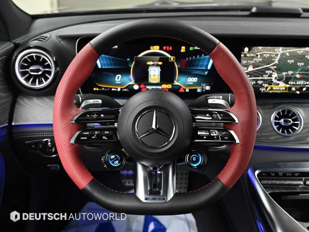 Mercedes-Benz AMG GT — photo 13