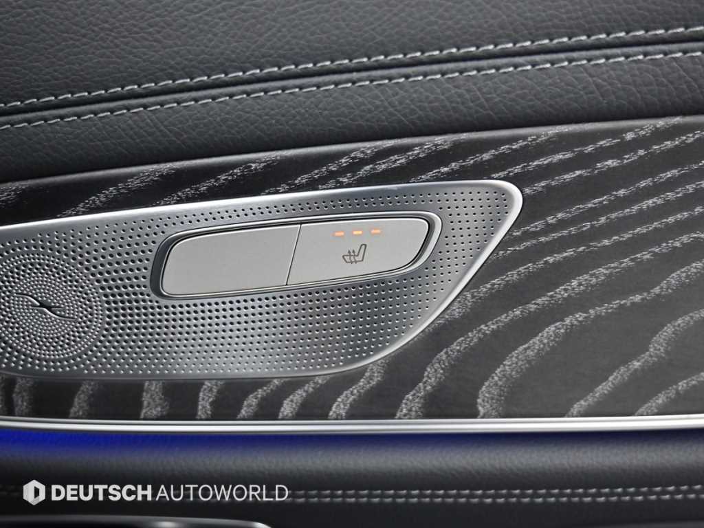 Mercedes-Benz AMG GT — photo 16