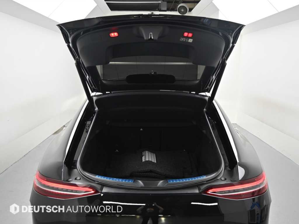 Mercedes-Benz AMG GT — photo 19