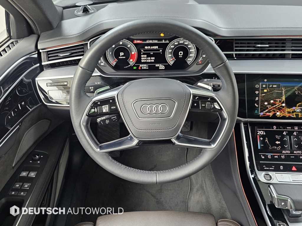 Audi A8 — photo 13