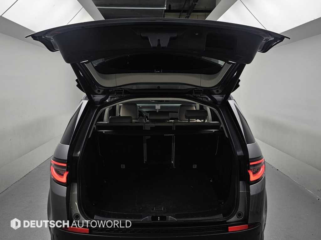 Land Rover Discovery Sport — photo 19