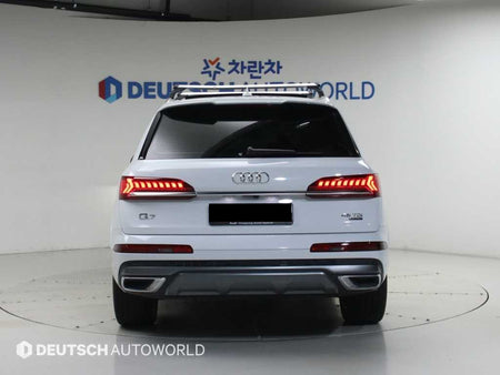 Audi Q7 — photo 04