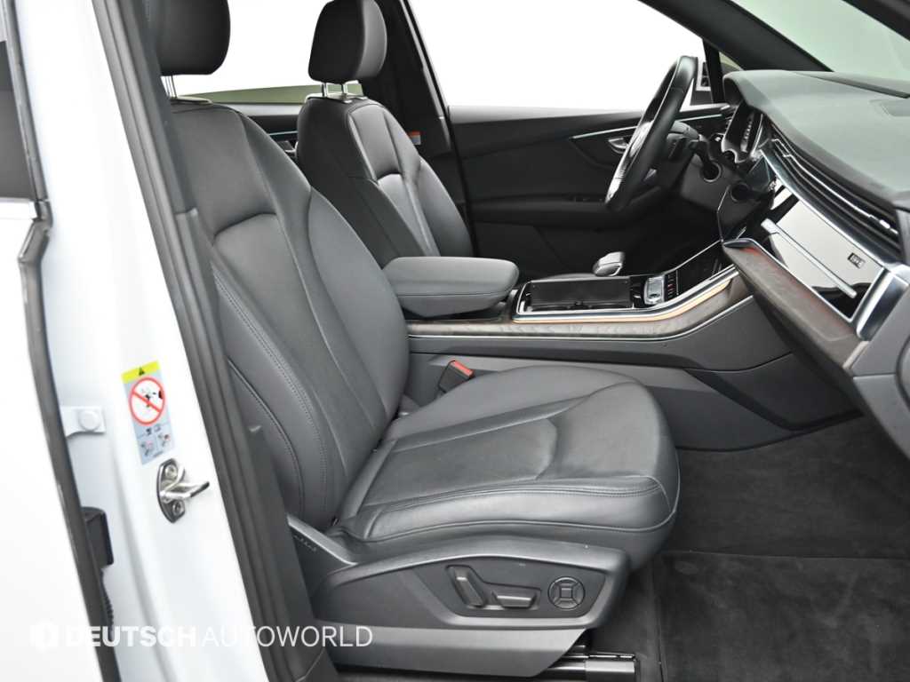 Audi Q7 — photo 12