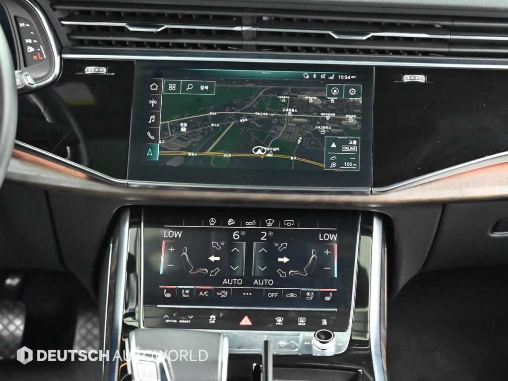 Audi Q7 — photo 15