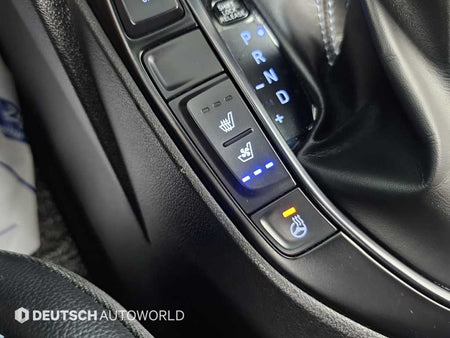 Hyundai Veloster — photo 17
