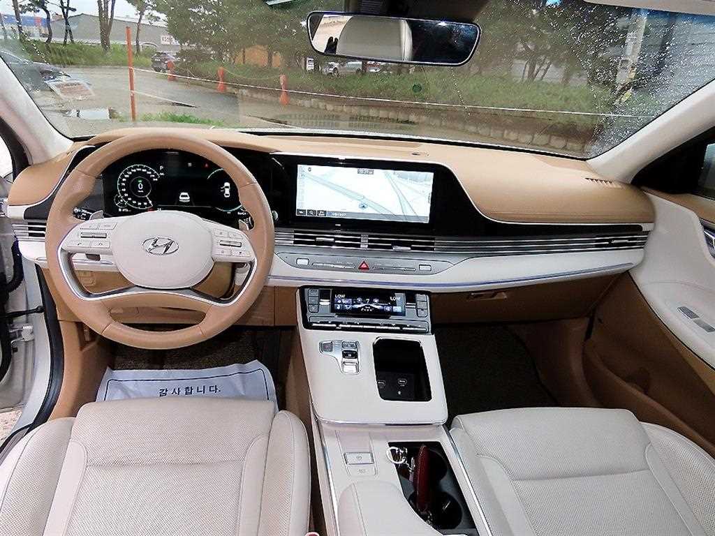 Hyundai Grandeur — photo 01